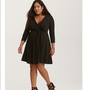 BLACK JERSEY KNIT WRAP DRESS